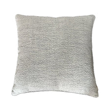 Cargar imagen en el visor de la galería, Cojín Merino C