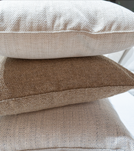 Cargar imagen en el visor de la galería, Cojin Cream W