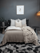 Cargar imagen en el visor de la galería, Colcha Caqui Estructura 100% Algodón