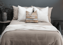 Cargar imagen en el visor de la galería, Cojín Zenith Natural