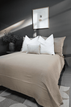 Cargar imagen en el visor de la galería, Cojín Sueños