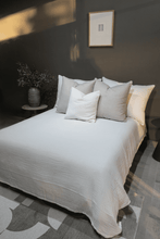 Cargar imagen en el visor de la galería, Colcha Blanca De Gasa 100% Algodón