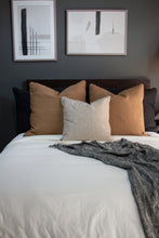 Cargar imagen en el visor de la galería, Cojín Merino S