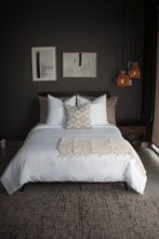 Cargar imagen en el visor de la galería, Cojín Ivory S