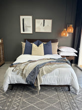 Cargar imagen en el visor de la galería, Cojín Merino S