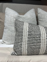 Cargar imagen en el visor de la galería, Cojín Breathe Grey