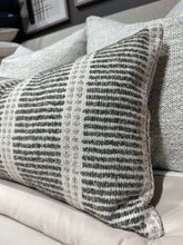 Cargar imagen en el visor de la galería, Cojín Breathe Grey