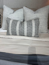 Cargar imagen en el visor de la galería, Cojín Breathe Grey