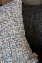 Cargar imagen en el visor de la galería, Cojín Touland S