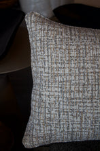 Cargar imagen en el visor de la galería, Cojín Touland S