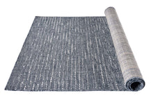 Cargar imagen en el visor de la galería, Tapete Color Mezclilla