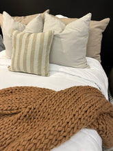 Cargar imagen en el visor de la galería, Cojín Beige Element (Tela)