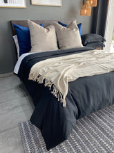 Cargar imagen en el visor de la galería, Funda de Duvet Negro