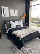 Cargar imagen en el visor de la galería, Funda de Duvet Negro