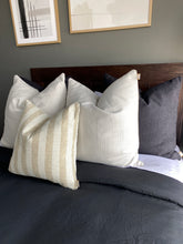 Cargar imagen en el visor de la galería, Cojín Saybrock