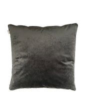 Cargar imagen en el visor de la galería, Cojín Charcoal (Terciopelo)