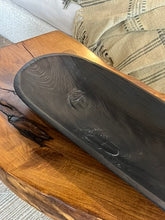 Cargar imagen en el visor de la galería, Charola decorativa Negra
