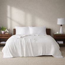 Cargar imagen en el visor de la galería, Colcha Crema Estructura 100% Algodón
