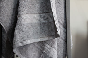 Toalla Gris Obscuro