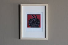 Cargar imagen en el visor de la galería, Cuadro [Dark Rabbit Rojo]

